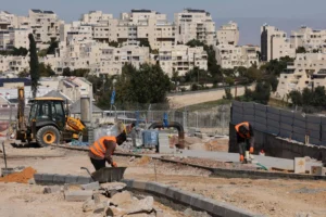 الى أي مدى استطاعت إسرائيل الاستغناء عن العمال الفلسطينيين؟